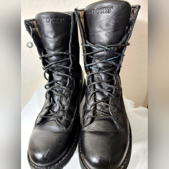 ROCKY Waterproof with Vibran soles Combat Boot, Style 2080 - Picture 1 of 7
